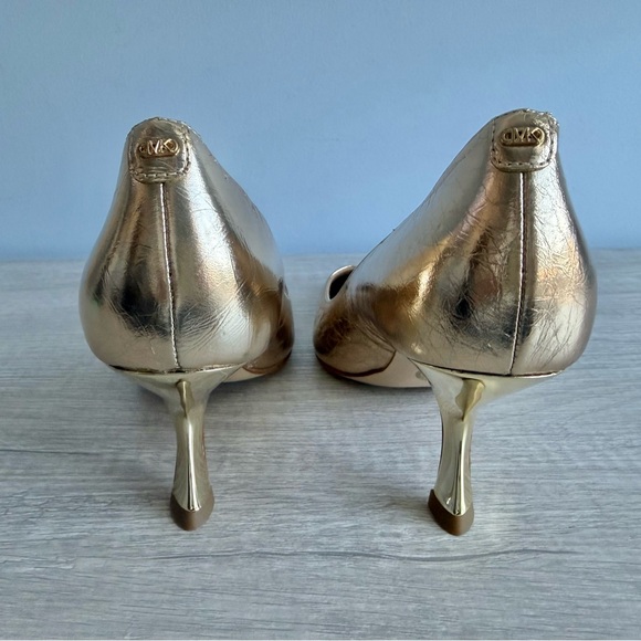 Michael Kors Women's Gold Luna Pointed Toe Pumps Size 6.5 - Picture 5 of 8